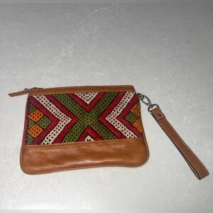 EUC Saddle Blanket Clutch